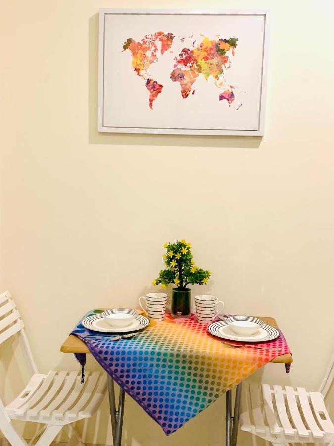 Female Only-Anaruby Backpackers- Metro Station Mashreq Hostel Dubai Exterior photo